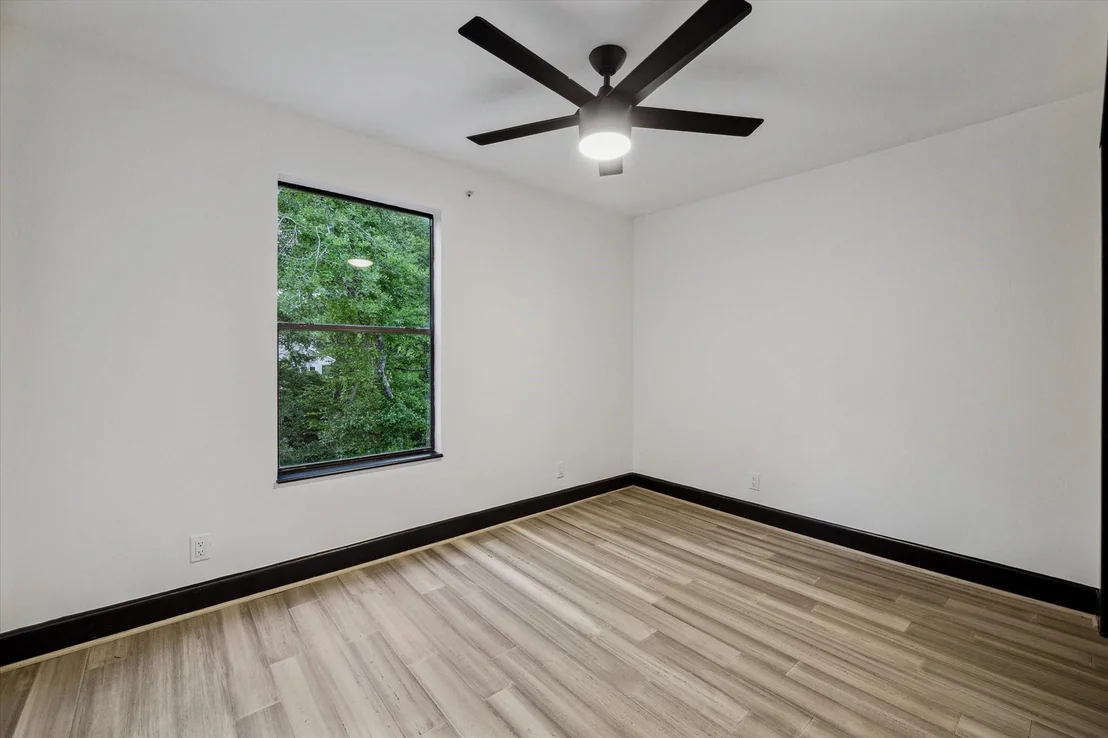 Photo of 11818 Deep Woods Drive