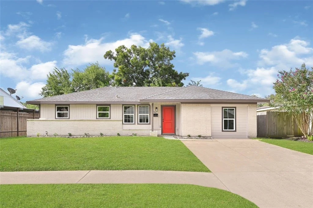 Photo of 3304 Thornwood Drive