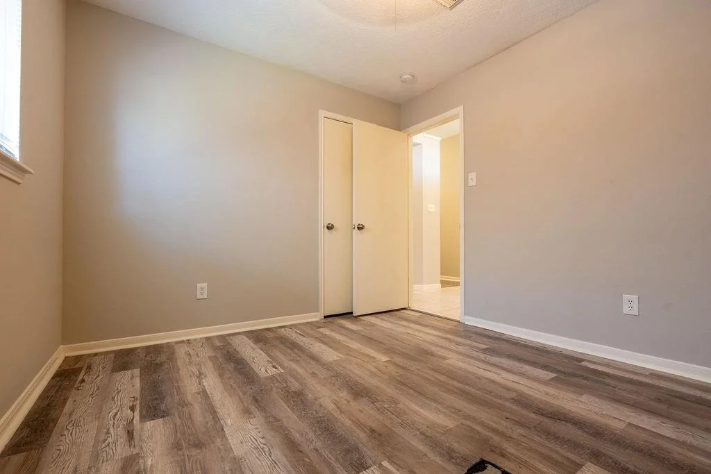 Photo of 9926 Goldenglade Drive