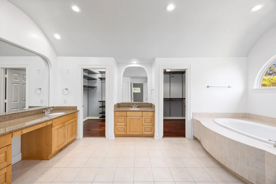 Photo of 2814 Tudor Manor