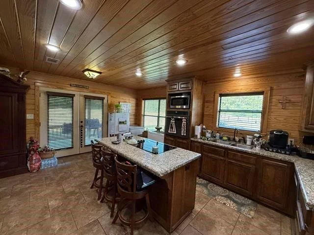 Photo of 7096 Jim Burns Road