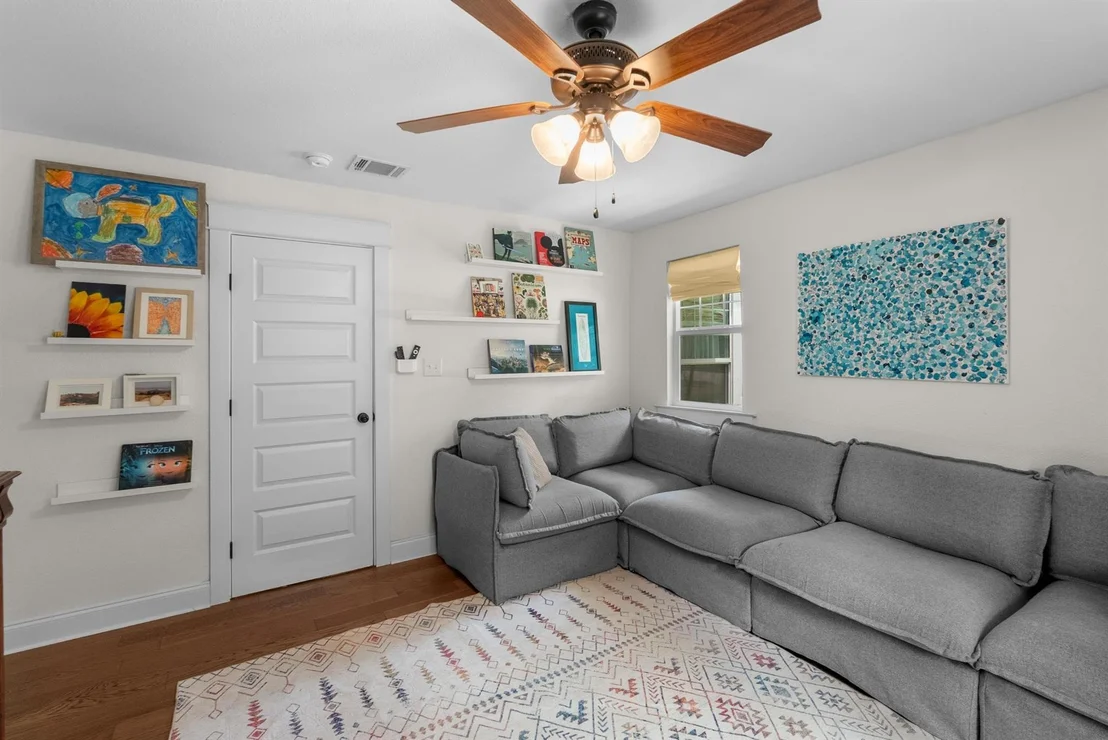 Photo of 4825 Kingfisher Drive
