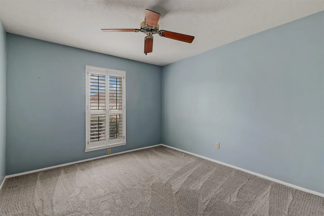 Photo of 1123 Oxborough Drive