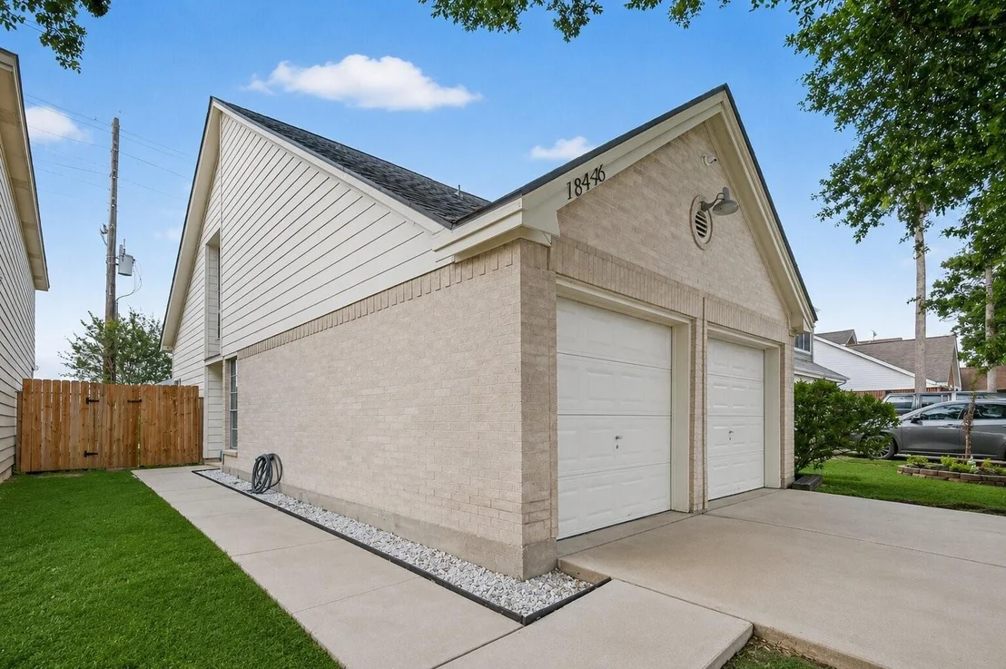 Photo of 18446 N Willow Bluff Road