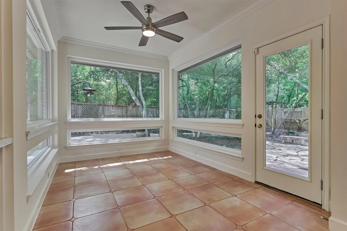 Photo of 66 S Castlegreen Circle