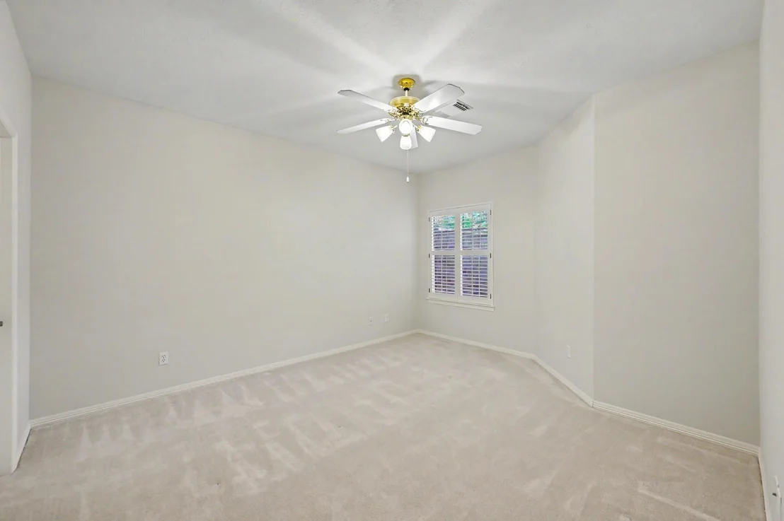 Photo of 22 N Castlegreen Circle