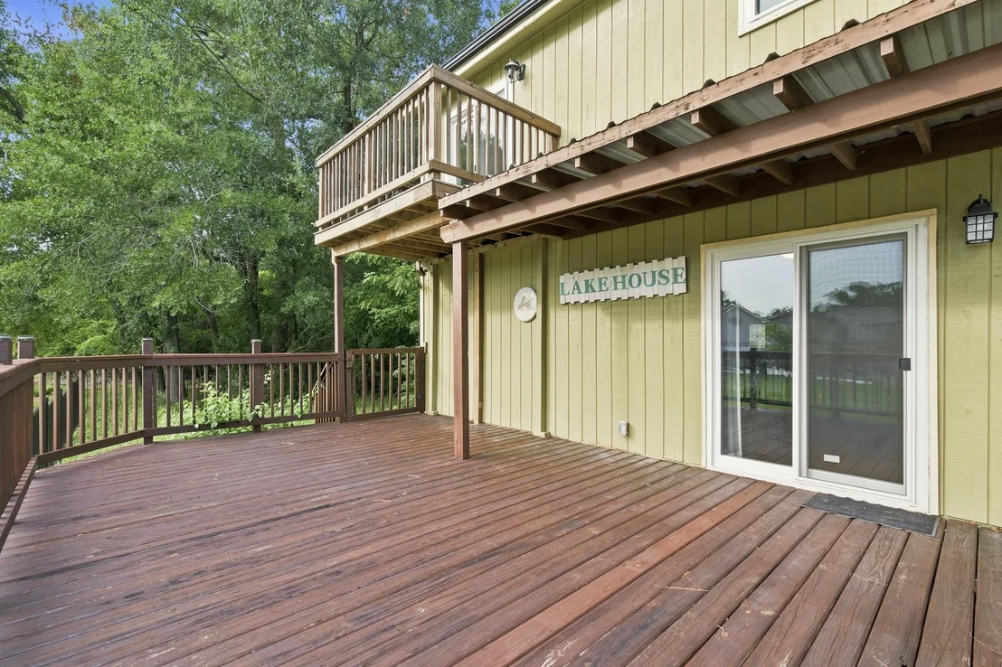 Photo of 2931 Whitman Drive