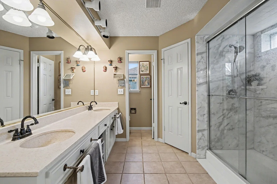 Photo of 2903 Fontana Drive