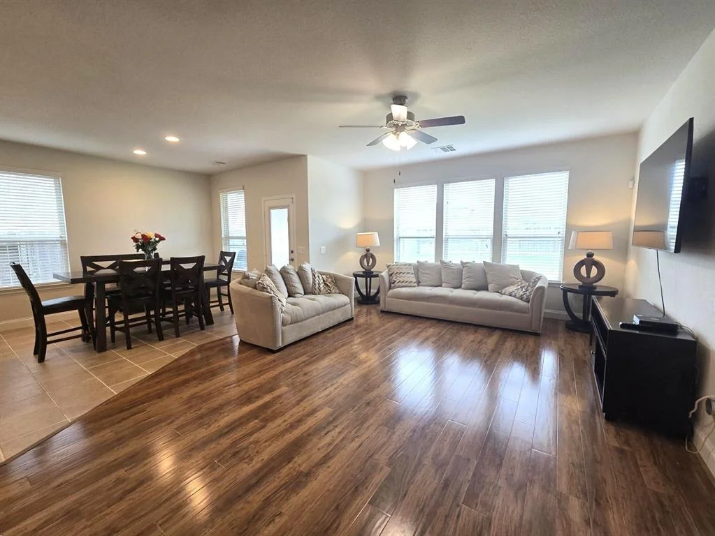 Photo of 5115 Baroness Lane
