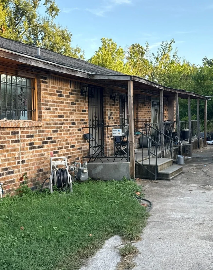 Photo of 4806 Crane Street