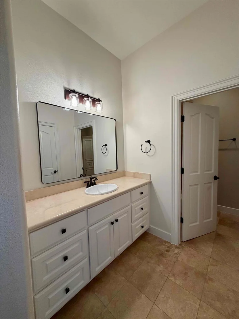 Photo of 3319 Bridgeberry Lane