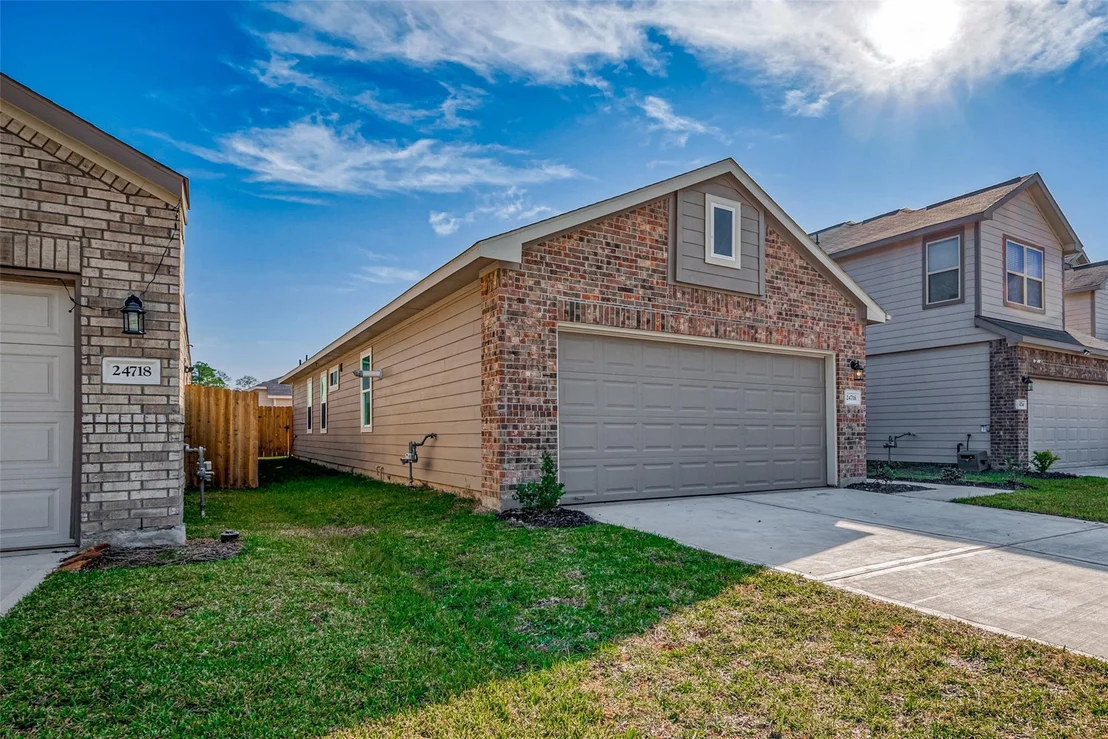Photo of 210 Emerald Thicket Lane