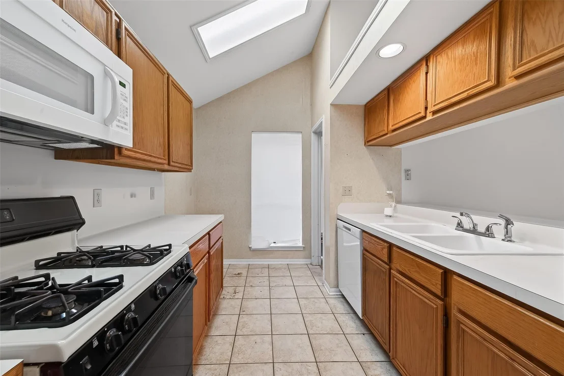 Photo of 17423 Saxon Drive