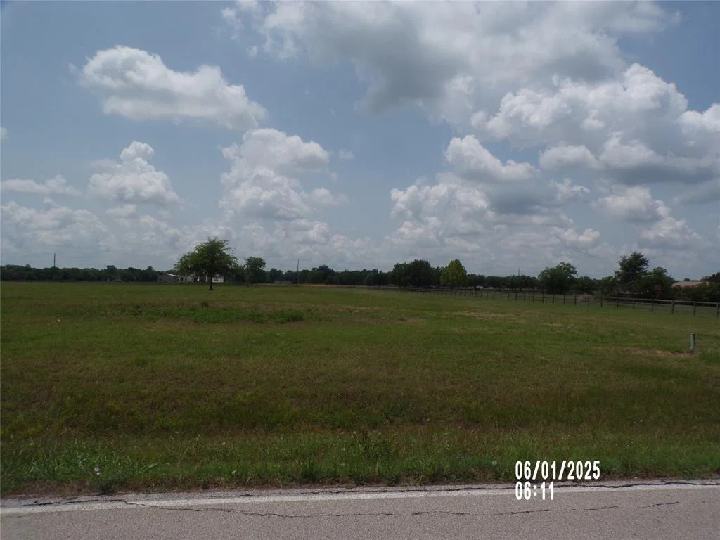 Photo of 3333 Blue Grass Dr Drive
