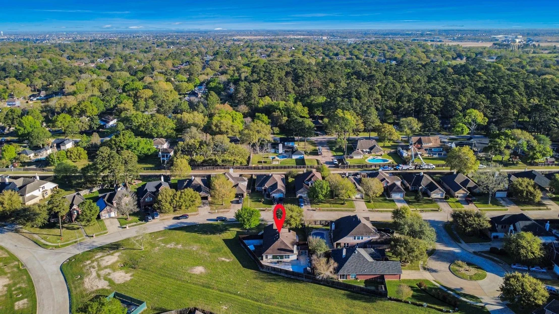 Photo of 6115 Pine Lakes Drive