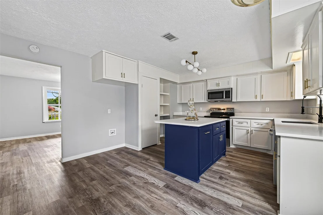 Photo of 4004 Gatewood Road