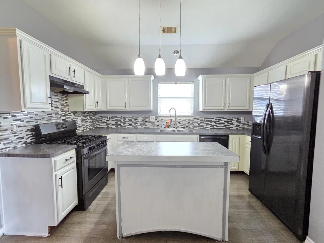 Photo of 12015 Rosecroft Drive