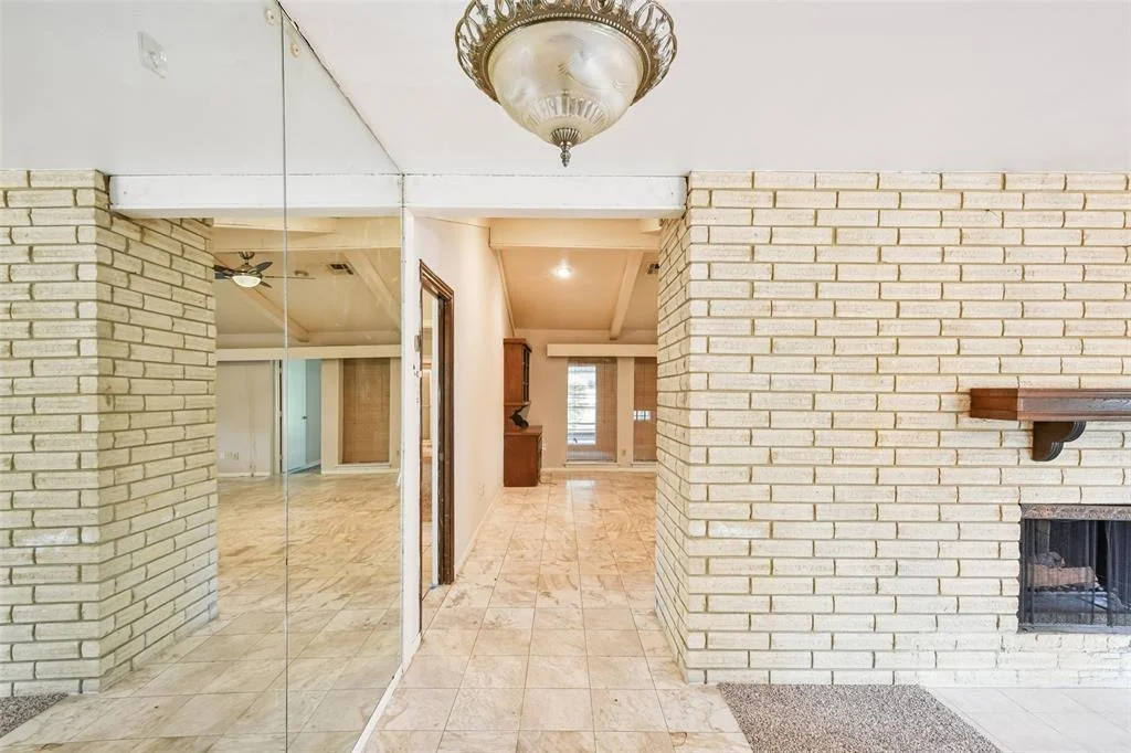 Photo of 5502 Moss Glenn Lane