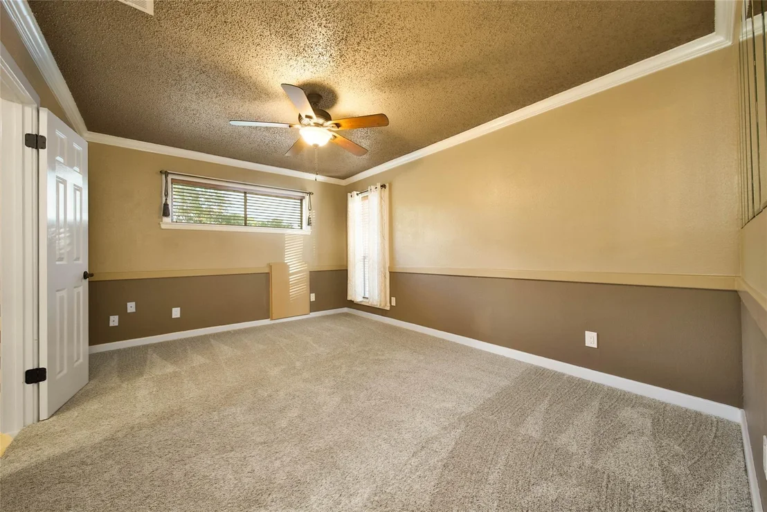 Photo of 360 Hollyglenn Street