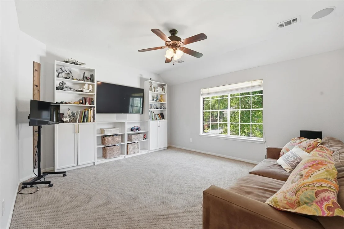 Photo of 37 Treescape Circle