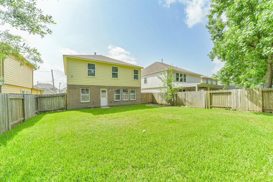 Photo of 16726 Warbler Drive