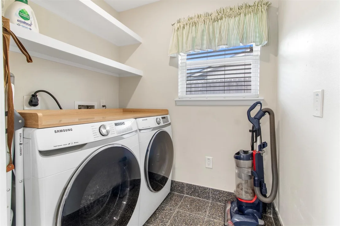 Photo of 6427 Kury Lane