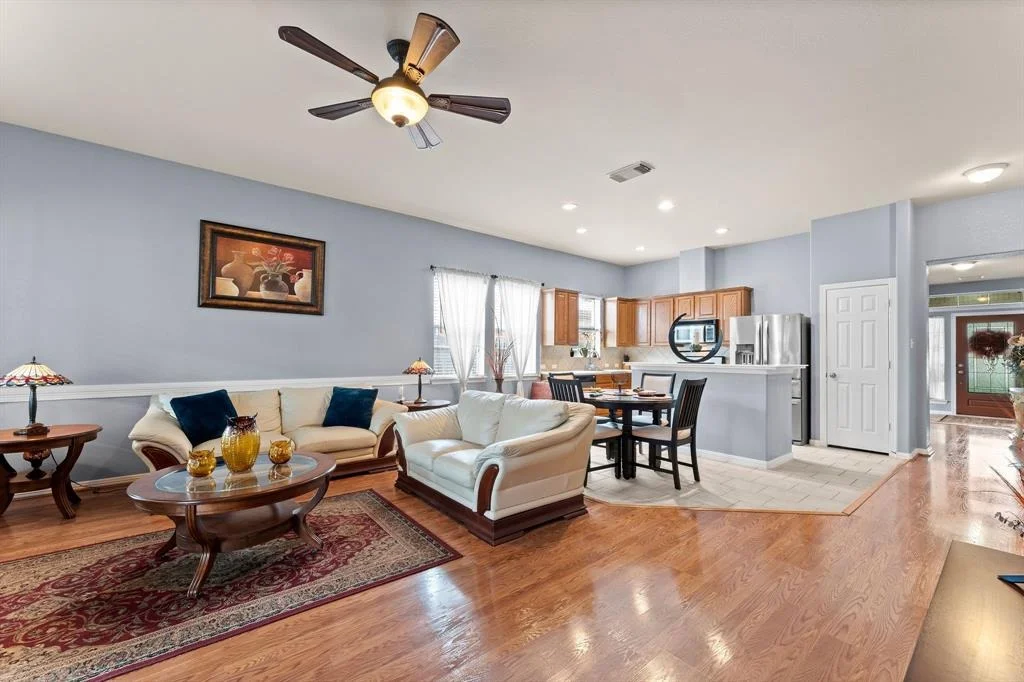 Photo of 17227 Mossbriar Lane