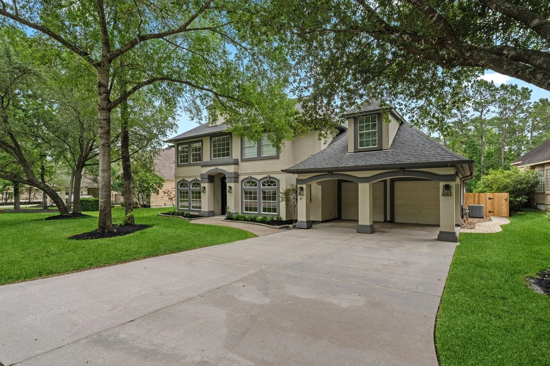 Photo of 63 W Horizon Ridge Place