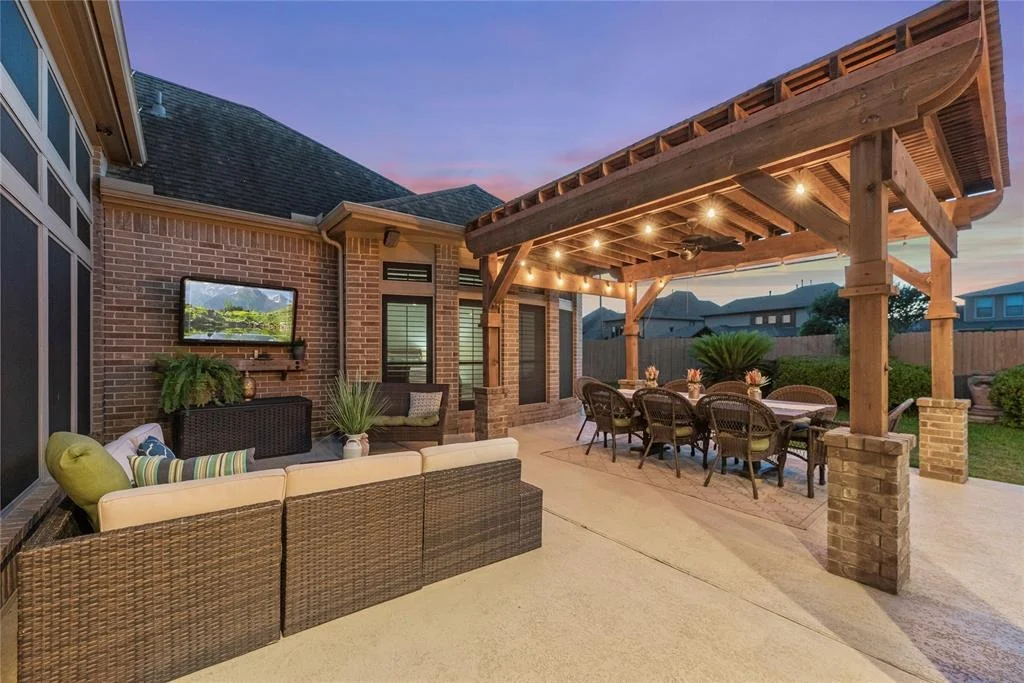 Photo of 26919 Wolfs Hill Lane
