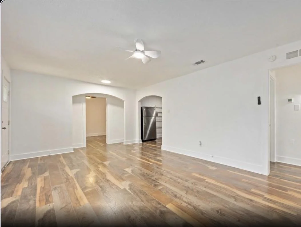 Photo of 6043 Lyndhurst Drive