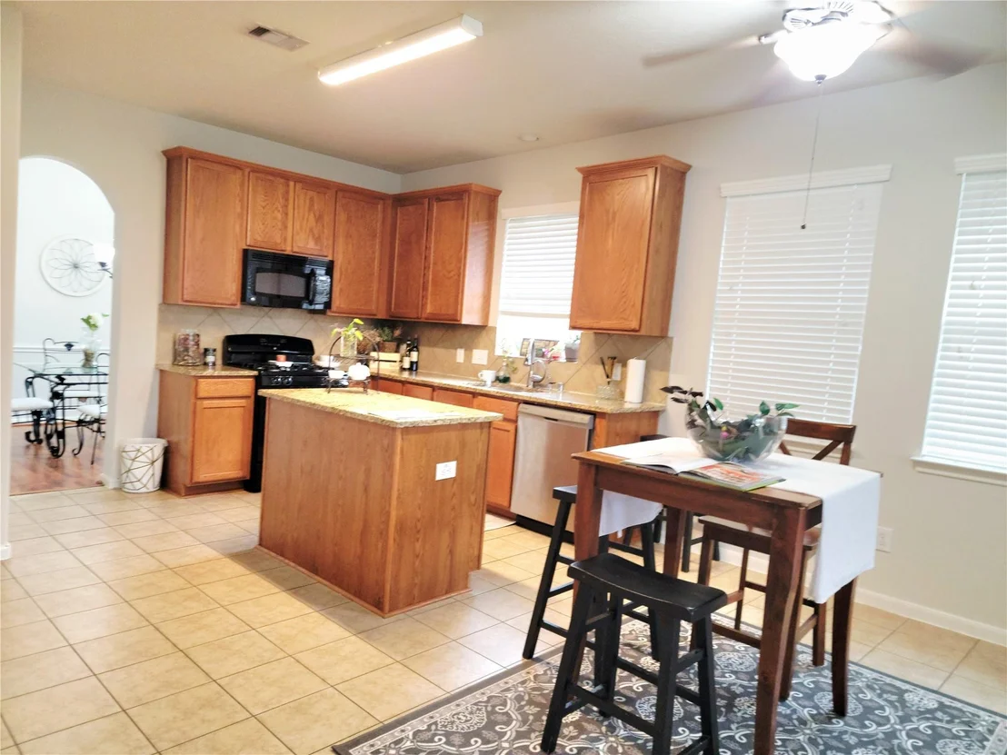 Photo of 8811 Henrico Lane