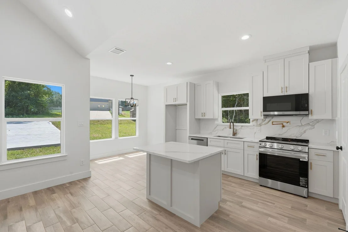 Photo of 15290 Arrowhead Loop W