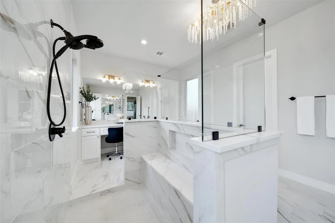 Photo of 16011 Bonjour Boulevard