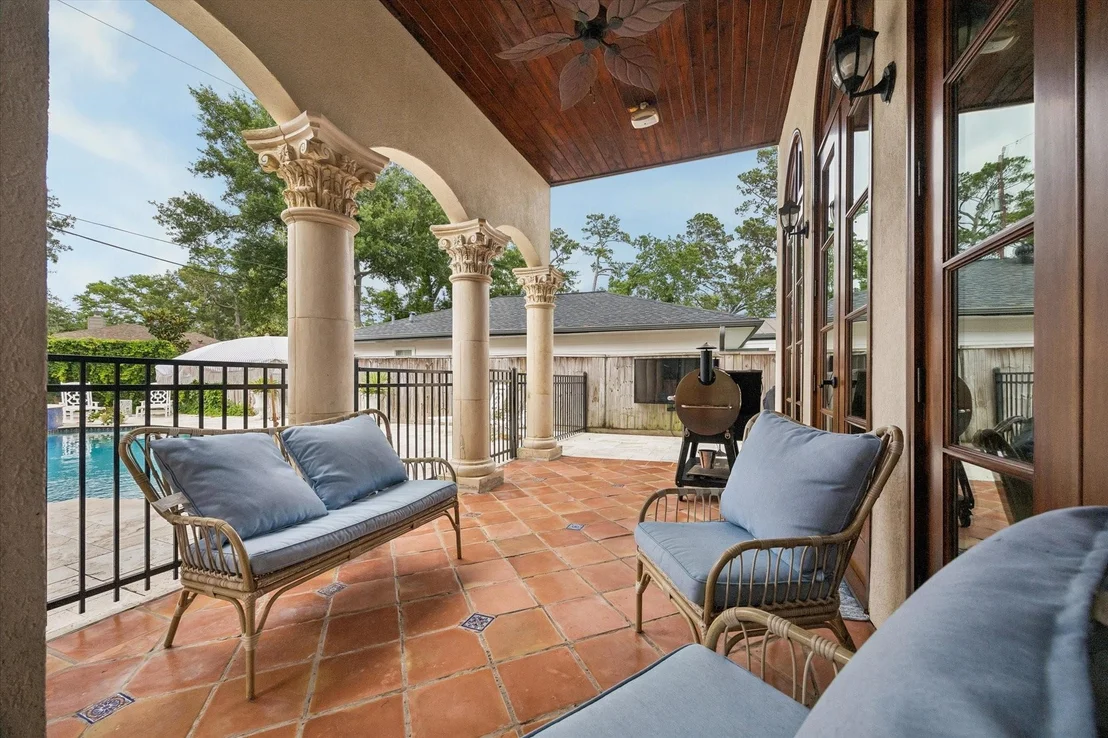 Photo of 8448 Westview Drive