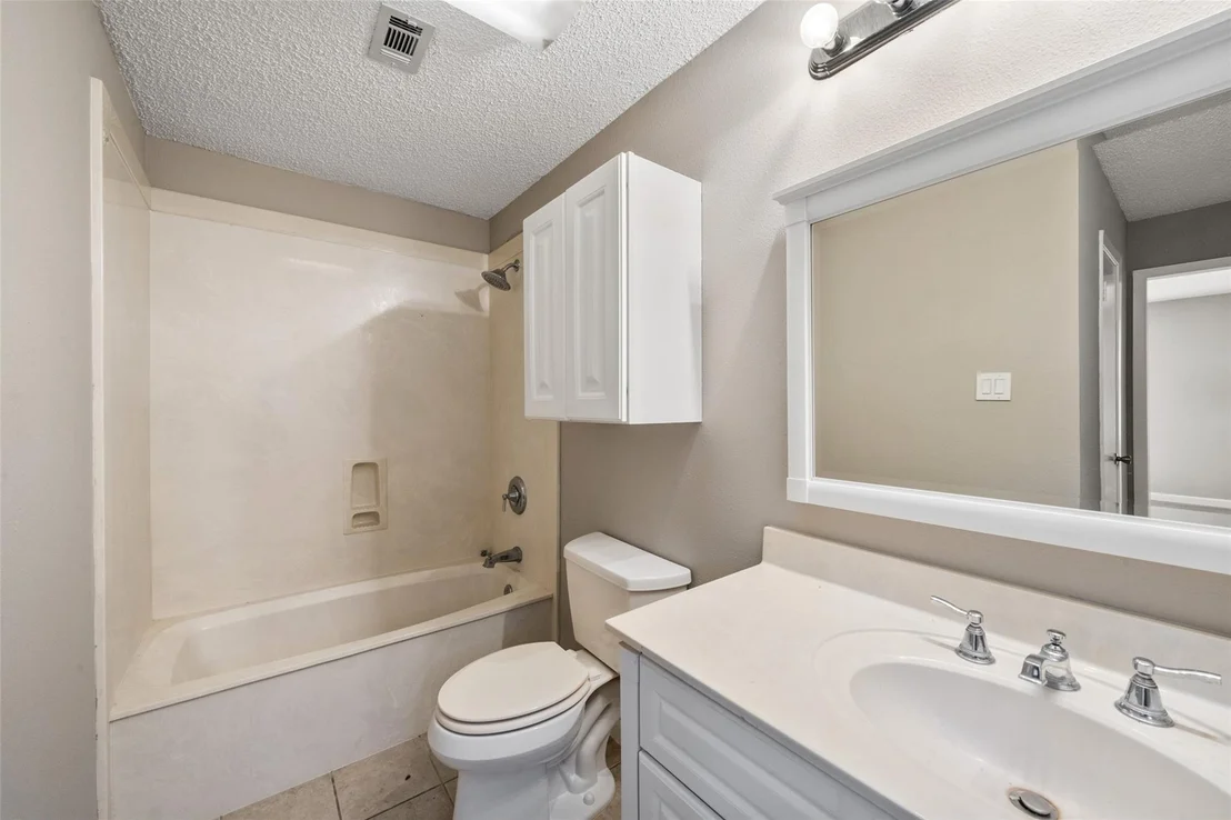 Photo of 1085 County Road 2222