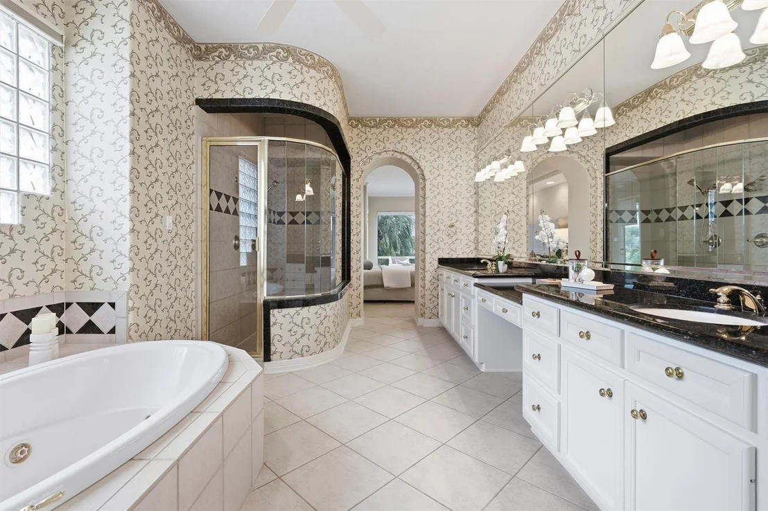 Photo of 19006 Windsor Lakes Drive