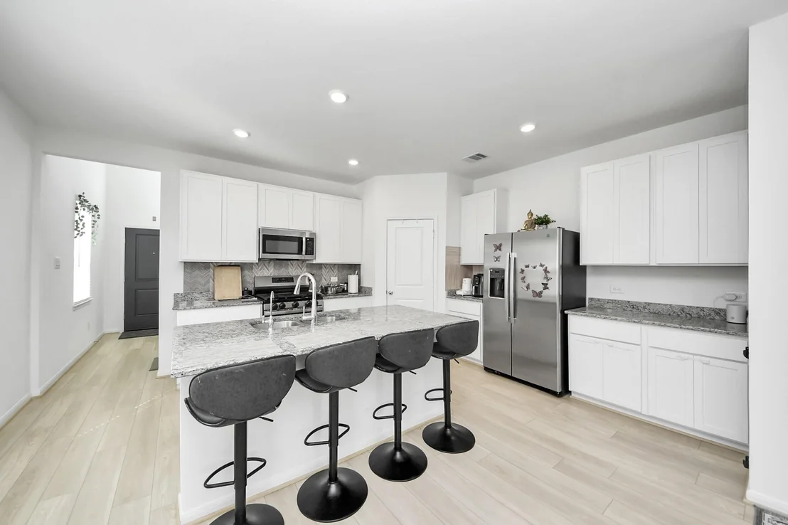 Photo of 21823 Yellow Pineapple Lane