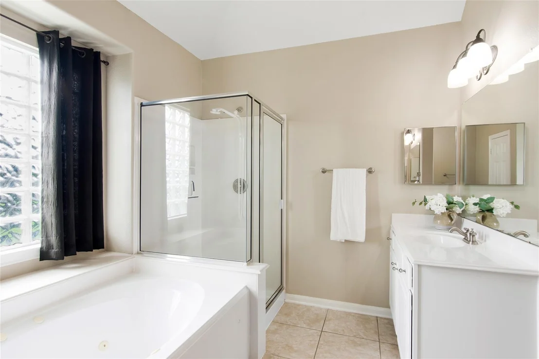 Photo of 21406 Avalon Queen Drive