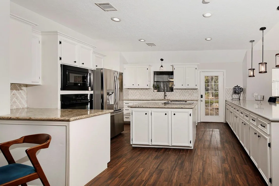 Photo of 44 Lake Forest Circle