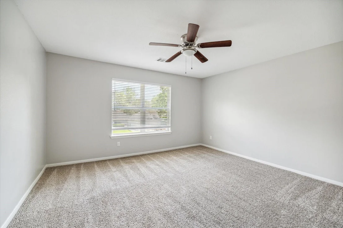 Photo of 6003 Ancient Oaks Drive