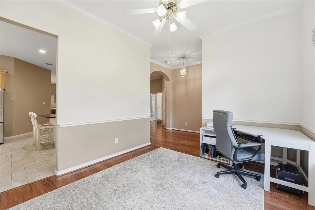 Photo of 222 Meadowhill Lane
