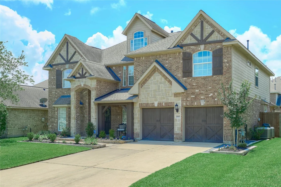 Photo of 25207 Pineglen Terrace Drive