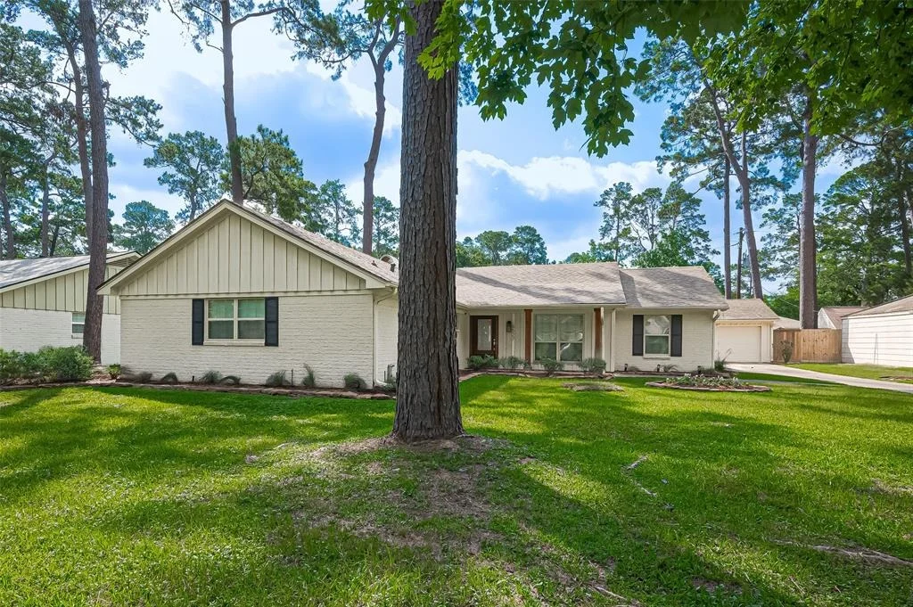 Photo of 6527 Walton Heath Drive