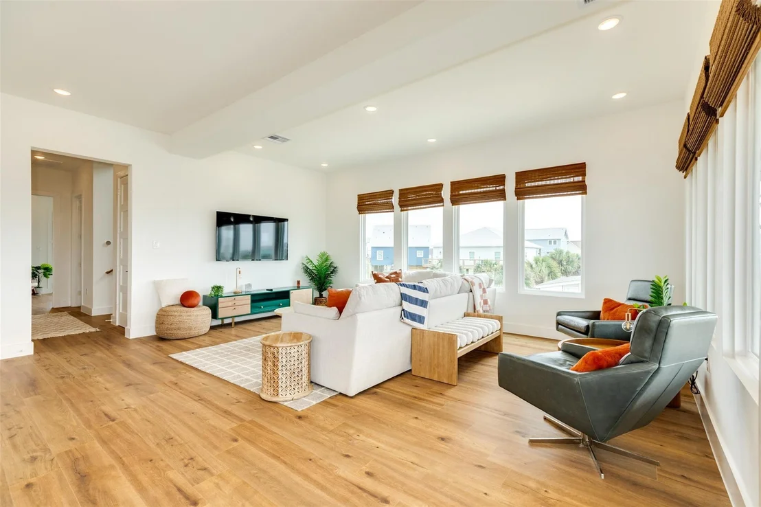Photo of 13010 Buccaneer Parkway