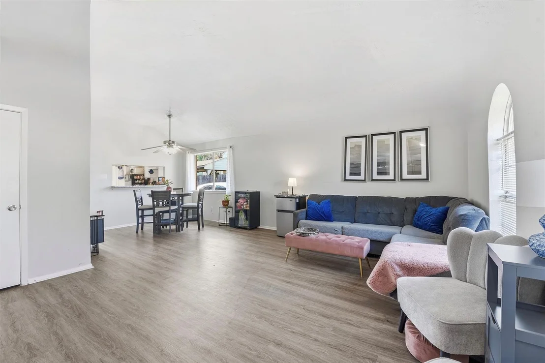 Photo of 3735 Meadow Place Drive