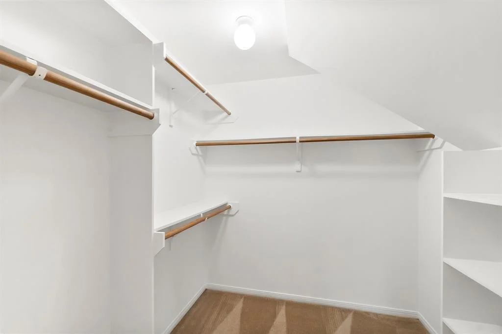 Photo of 5341 Lakeshore Drive