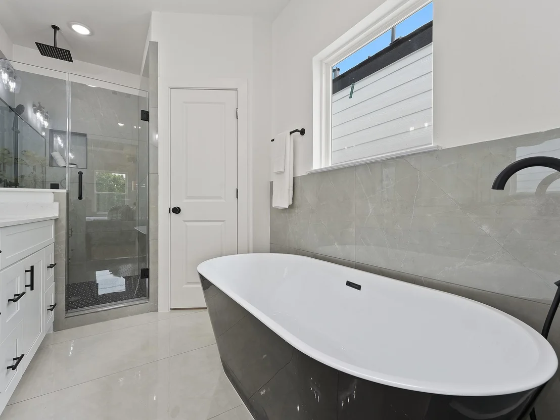 Photo of 4816 Cochran Street