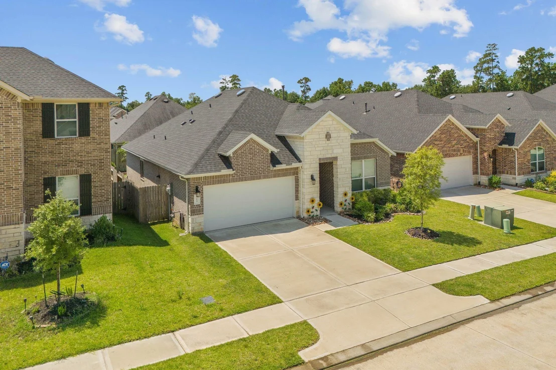 Photo of 565 Newcomb Hollow Drive