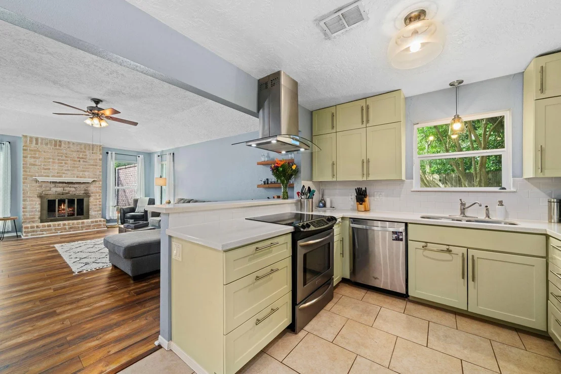 Photo of 2103 Cherry Bend Drive