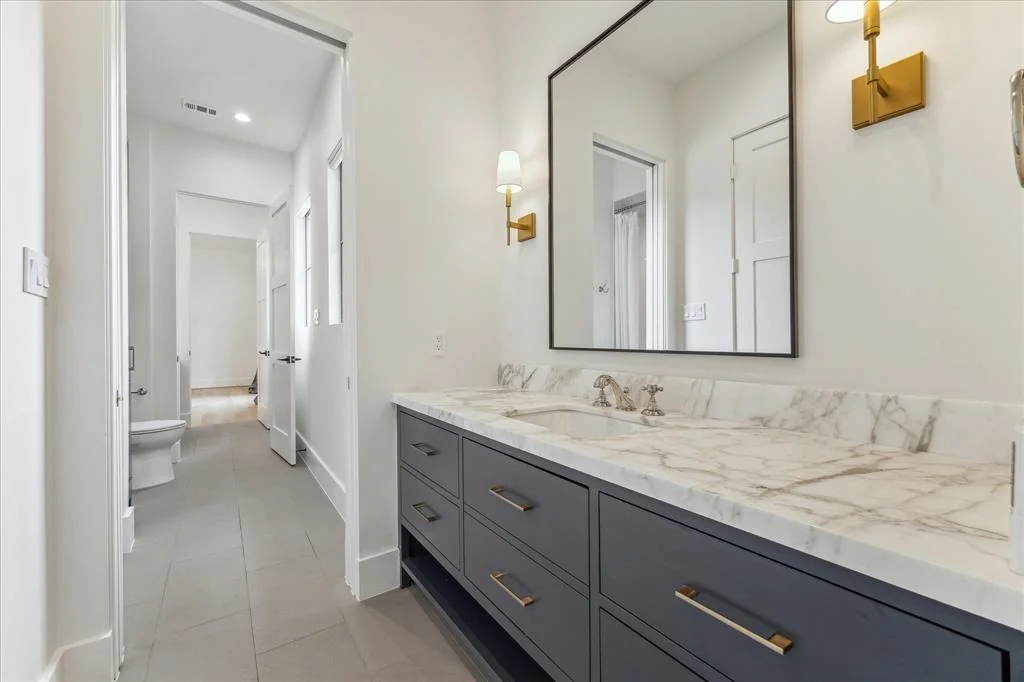 Photo of 447 Mignon Lane
